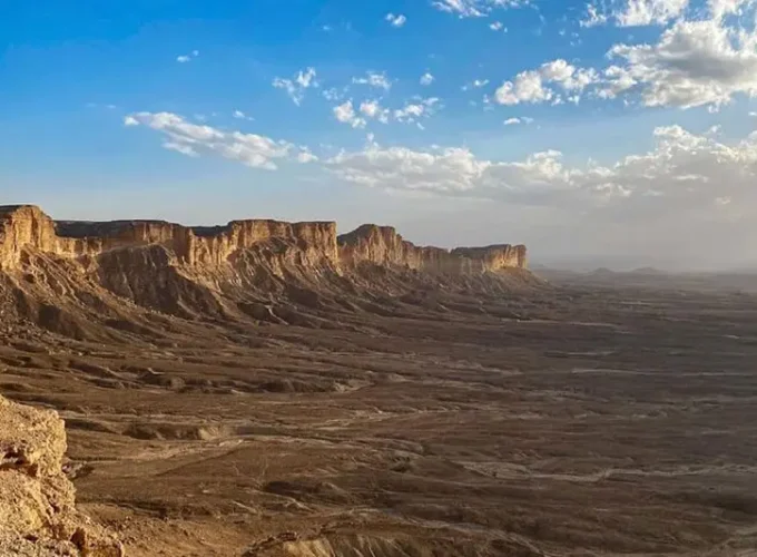 Second Edge of the World Tour from Riyadh