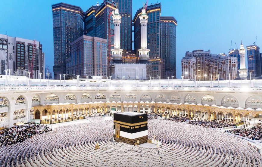 Luxury Umrah Stopover Package with Guide & 5 Star Hotels