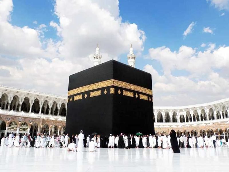 8 Days Luxury Umrah Package