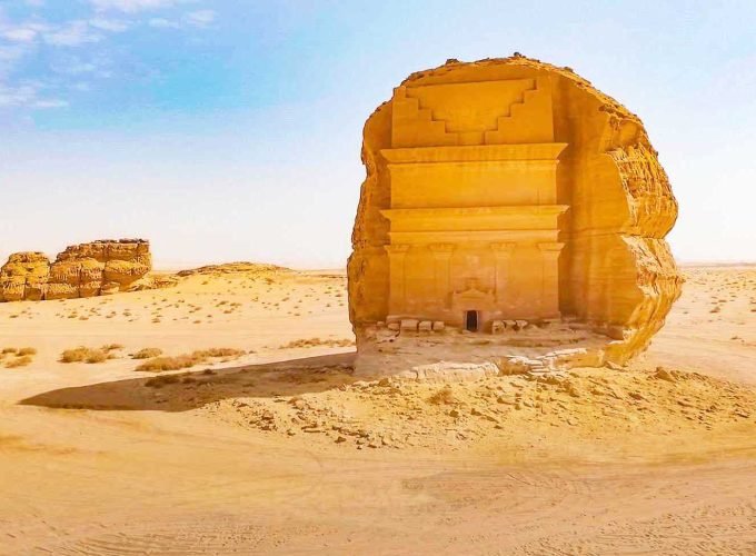 Madain Saleh Tour