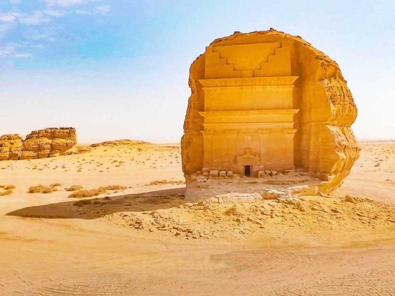 Madain Saleh Tour
